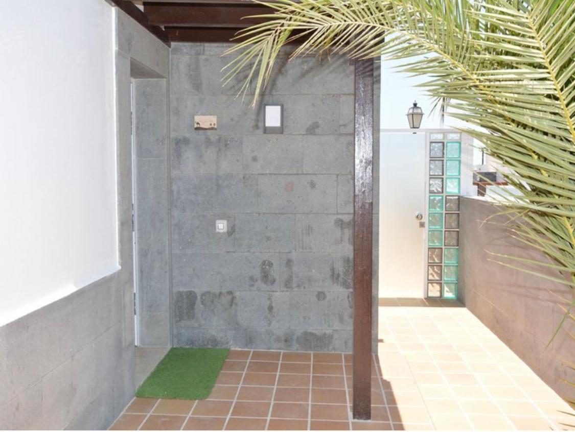 Beautiful And Luxurious Villa With Heated Pool And Free Wi-Fi In Playa Blanca. Kültér fotó